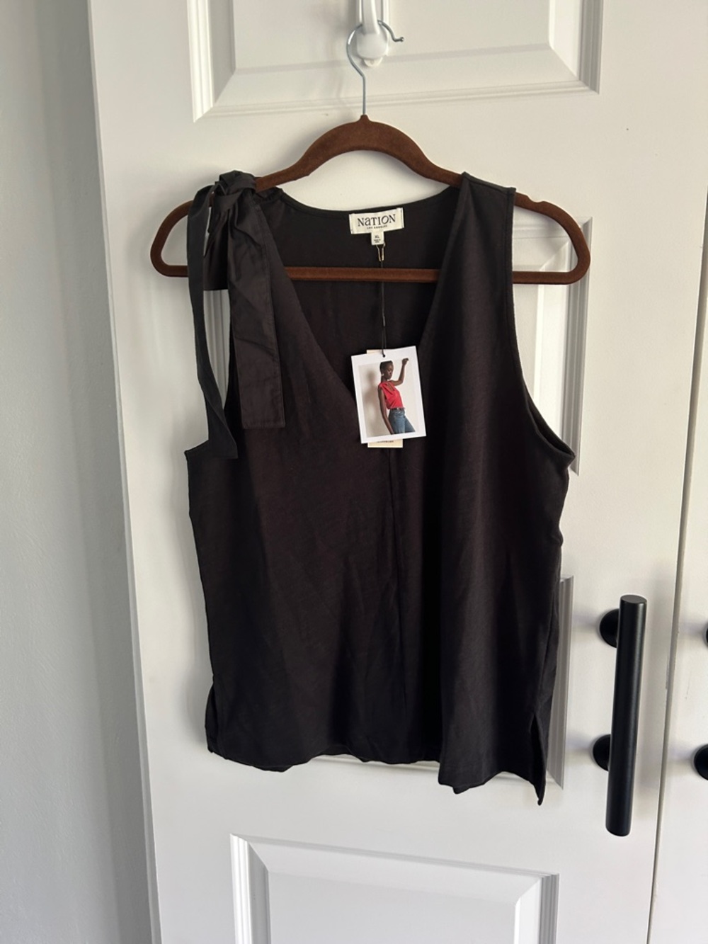 Anthro Nation Los Angeles Daniella Black Tie-Shoulder bow Sleeveless Top‎ XL